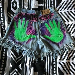 Retro painted jean shorts